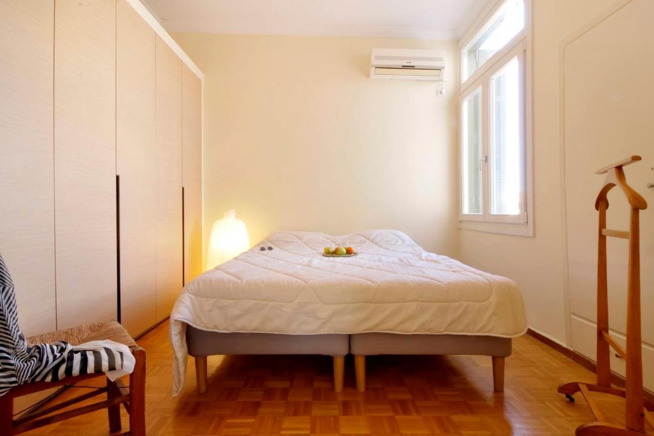 Historic Plaka Apartments Афины Экстерьер фото