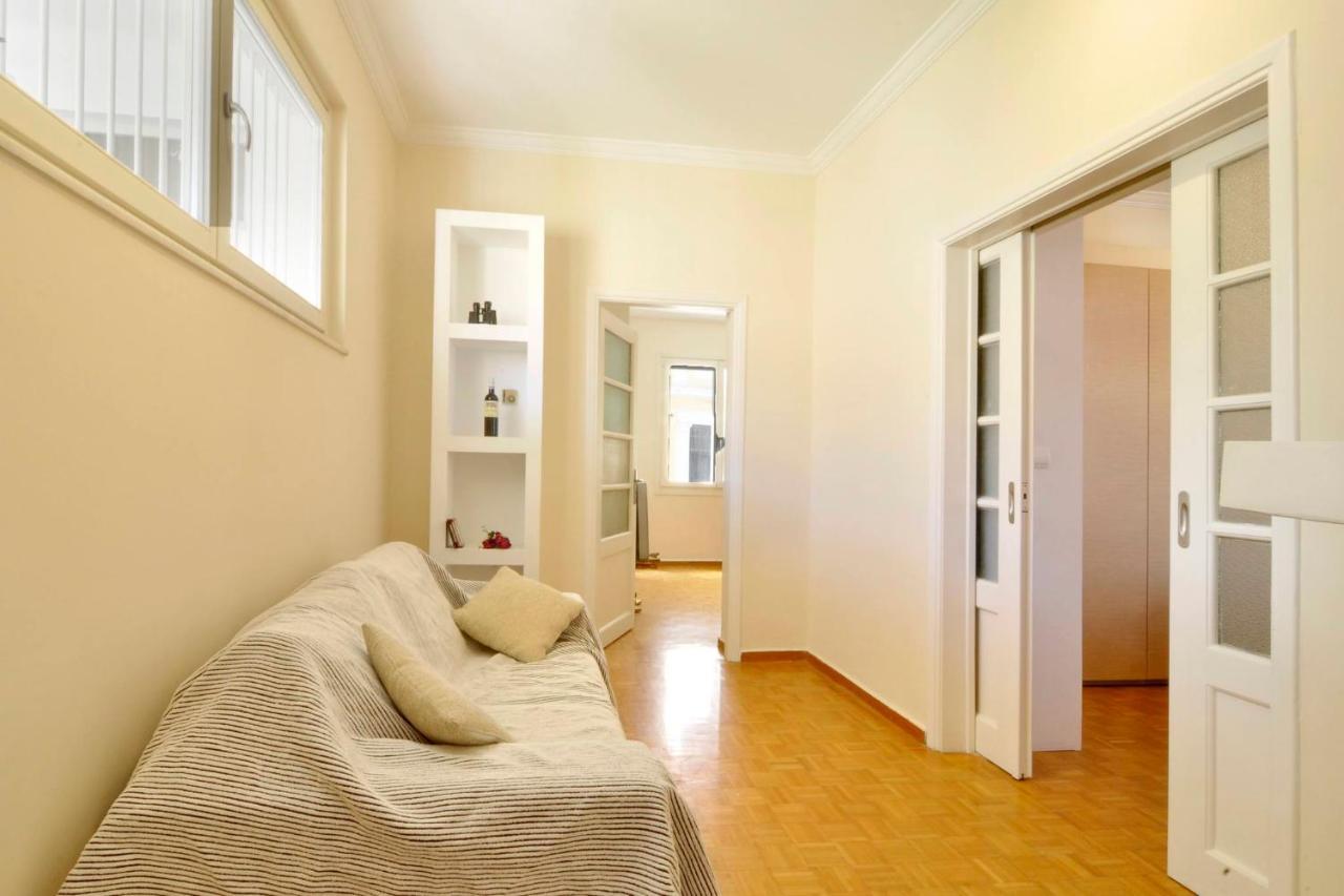 Historic Plaka Apartments Афины Экстерьер фото