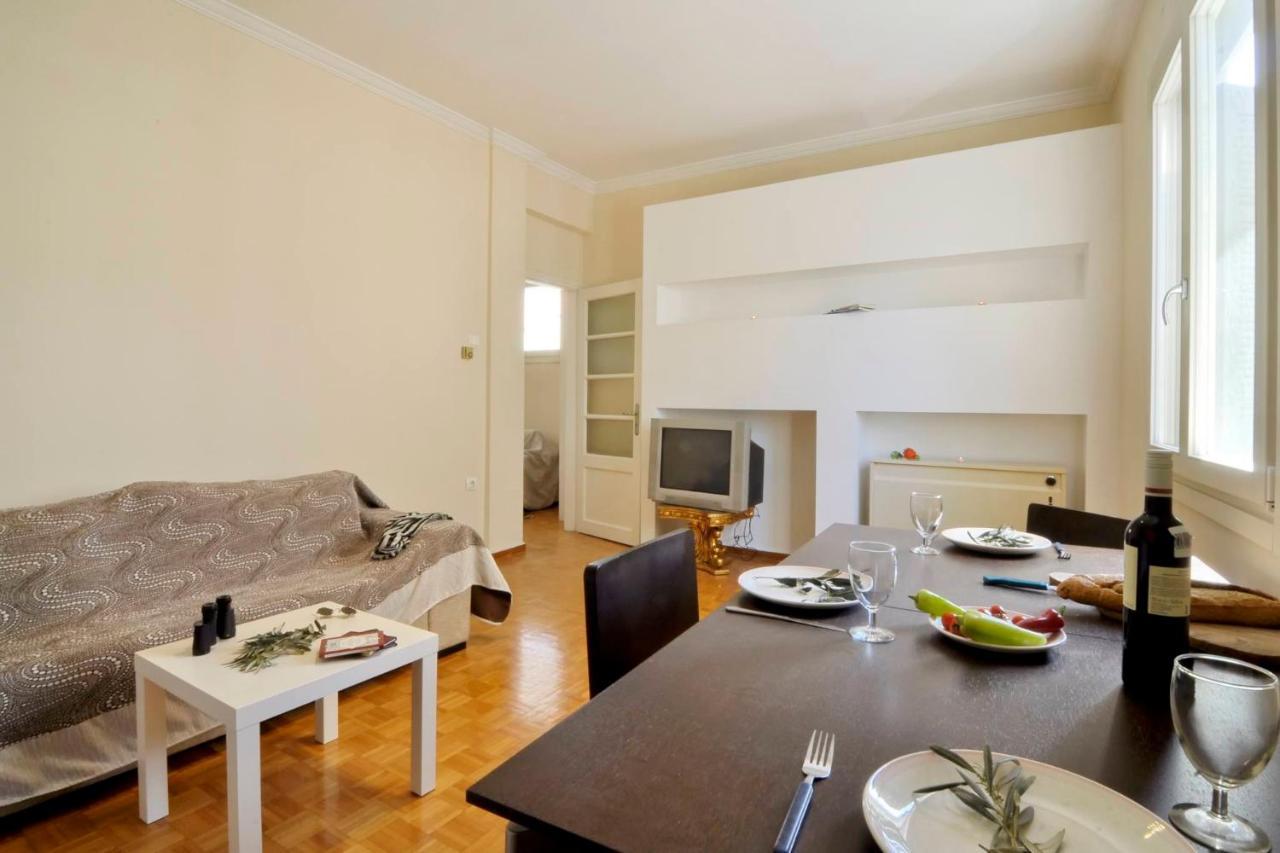 Historic Plaka Apartments Афины Экстерьер фото